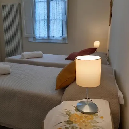 Villino Luschi Centro Bed & Breakfast 3*