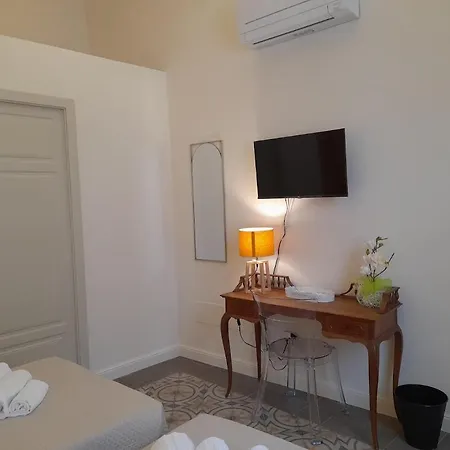 Bed & Breakfast Villino Luschi Centro